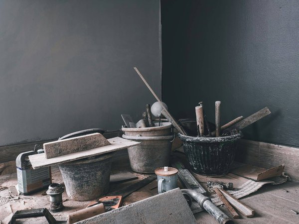 Quels sont les conseils à suivre sur le plan maçonnerie pour couler la chape de votre future maison ?